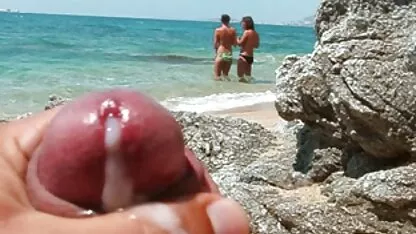 Aucune retenue n'est amateur se tortille et se porno prof espagnol branle jusqu'à l'orgasme