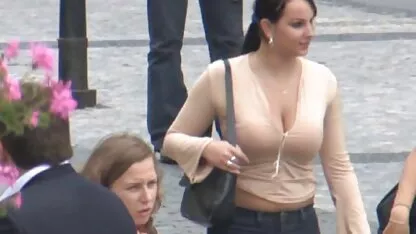Chaude lesbienne copine insertion énorme anal porno prof espagnol godemiché