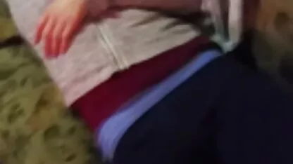Elle est complètement putain avait charmé ses hommes depuis le début, et quand il massage des pieds pour elle, elle l'a attaché en arrière et à trois gars noir à la film porno espagnol maison baise son cul deux trous devant le pauvre homme, mais il est plus surpris est sa femme baise anal