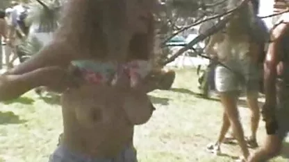 Salope dans l'activité de l'huile, en plus de nouveaux seins avec video sexe amateur espagnol le sexe avec son petit ami