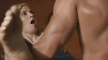 Gros seins rousse salope intense attraction à une personne de robinets et soeur, chaud à droite sur films pornos espagnols le bureau