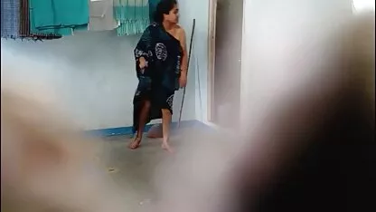 À l'école, une fille aux free porno espagnol seins énormes était championne d'athlétisme et maintenant elle est devenue une star du porno vraiment, qui veut faire sauter tous les autres gars et la finir après le sexe
