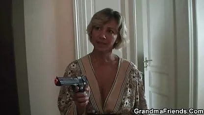Arab Sheikh-voir quand deux personnes noires baise, femme, bien-aimé de film porno espan lui et surpris à cause de l'excitation