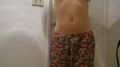 Mari et femme essayer postures kamasutra pour le sexe porno dans site porno espagnol la chambre à coucher